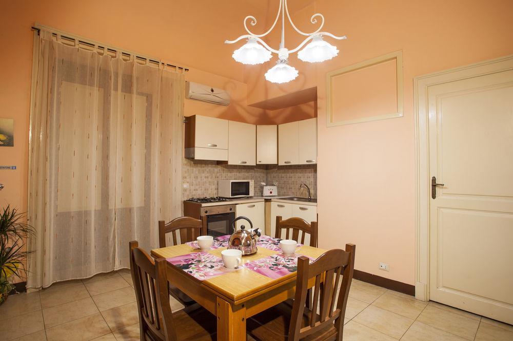 Bed and Breakfast Siciliaetnamare Riposto Exterior foto