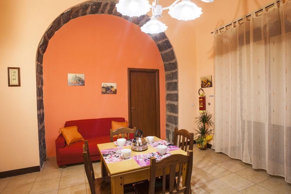 Bed and Breakfast Siciliaetnamare Riposto Exterior foto