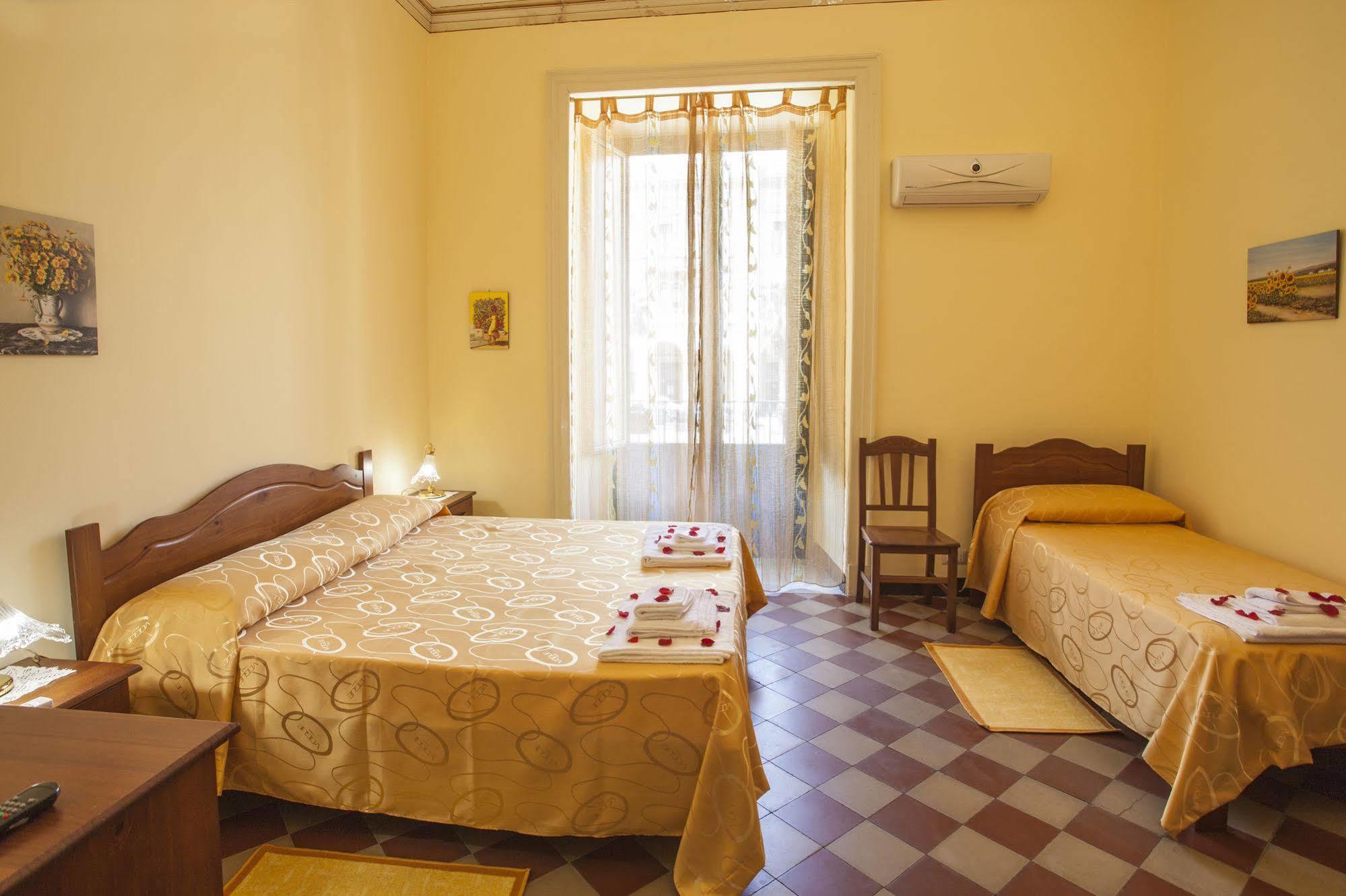 Bed and Breakfast Siciliaetnamare Riposto Exterior foto