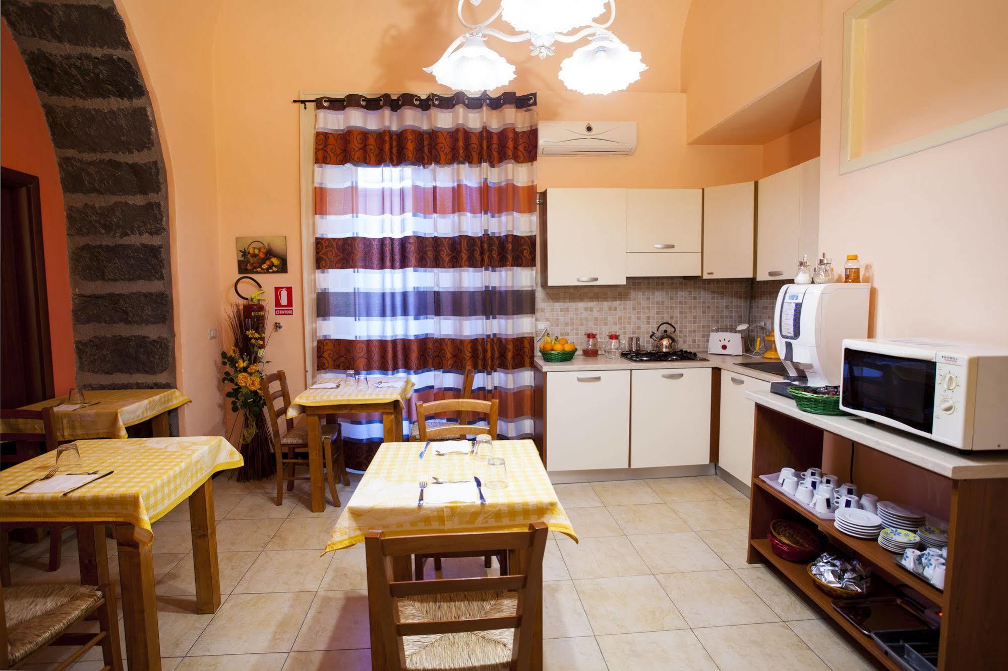 Bed and Breakfast Siciliaetnamare Riposto Exterior foto